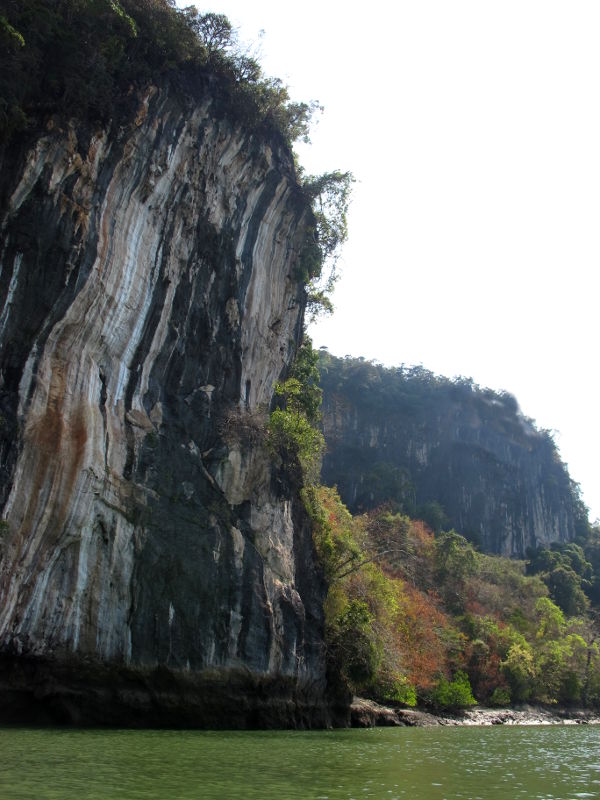 Kalliota Phang Ngan lahdella. 