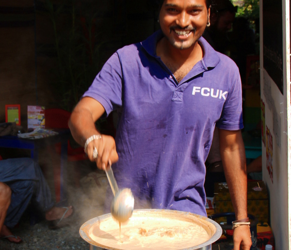 Intialaiset eivät ole turhaan chain juojia - kannattaahan vesi keittää ja lisätä siihen hyvää tekeviä mausteita.